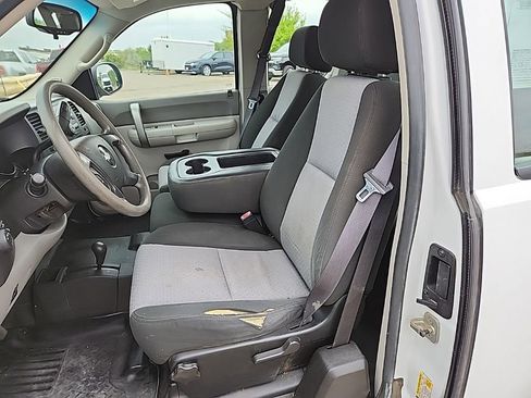 Used 2009 Chevrolet Silverado 1500 W/T AWD/4WD image 24
