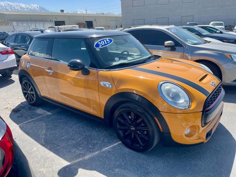 Used 2015 MINI Cooper S image 24