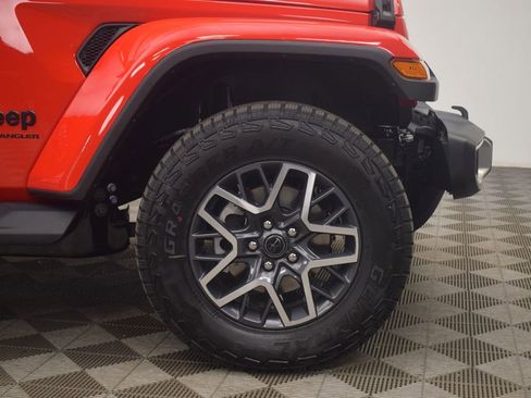 New 2026 Jeep Wrangler Unlimited Sahara w/ Whitecap Package AWD/4WD image 8