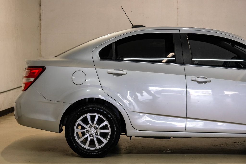Used 2020 Chevrolet Sonic LT FWD image 12