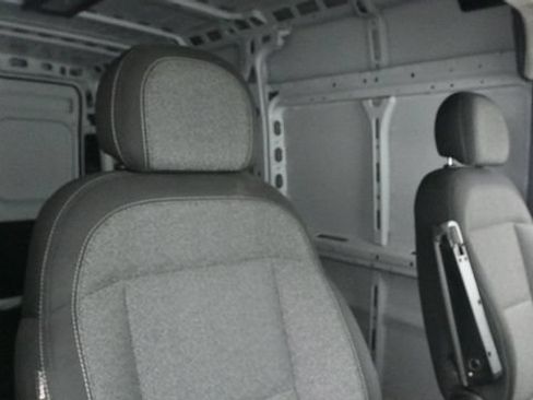 Used 2024 RAM ProMaster 2500 w/ Convenience Group FWD image 19