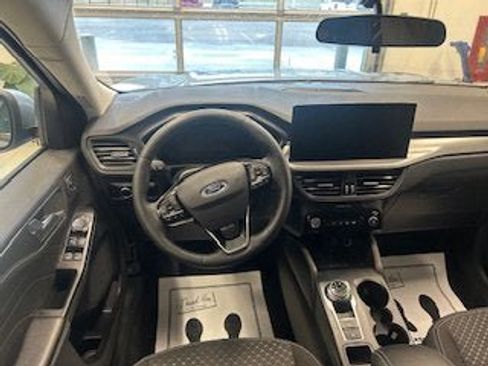 Used 2023 Ford Escape Active w/ Tech Pack #2 image 7