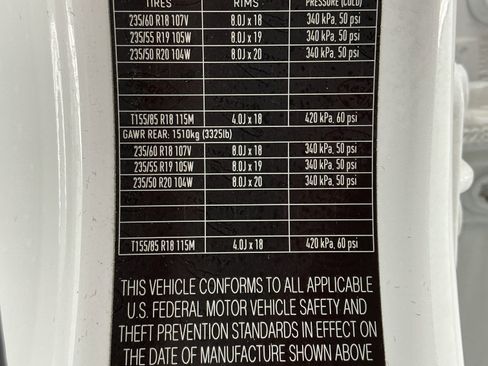 Used 2023 Land Rover Discovery Sport SE R-Dynamic image 12