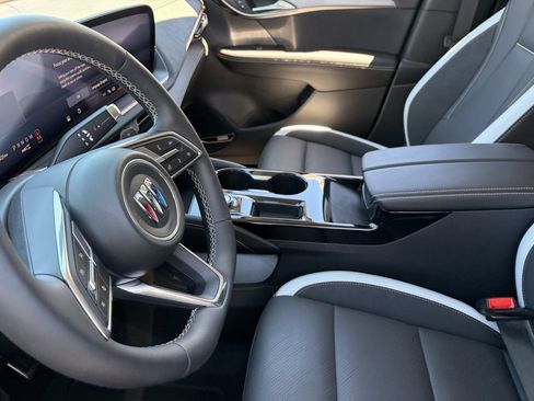Used 2025 Buick Envision Sport Touring AWD/4WD image 26