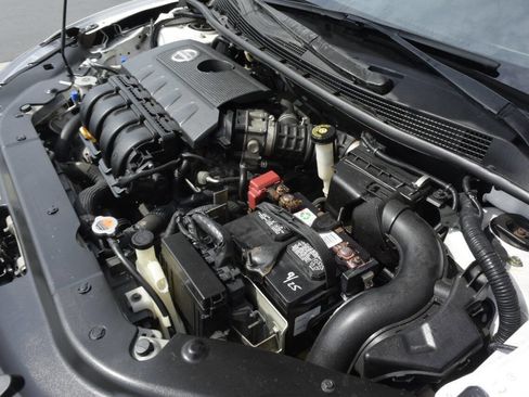 Used 2014 Nissan Sentra SR w/ SR Driver Package image 37