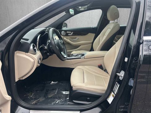 Used 2018 Mercedes-Benz C 300 4MATIC Sedan image 11