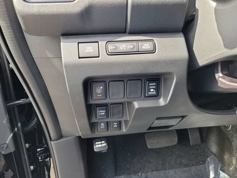 New 2026 Nissan Frontier PRO-4X w/ Pro-4x Convenience Package AWD/4WD image 18