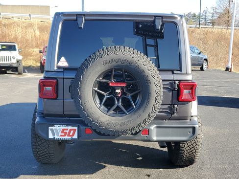 Used 2021 Jeep Wrangler Unlimited Sahara image 5