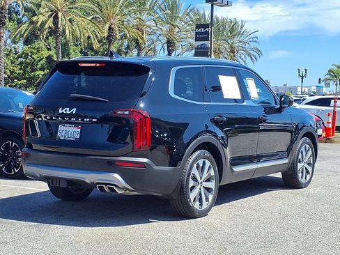 Certified 2022 Kia Telluride EX w/ EX Premium Package FWD image 5