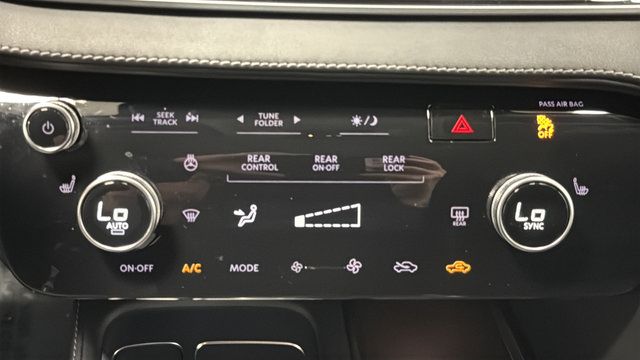 Used 2023 INFINITI QX60 Luxe AWD/4WD image 18