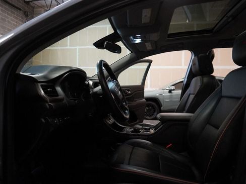 Used 2022 GMC Acadia AT4 w/ GMC Pro Grade Package AWD/4WD image 10