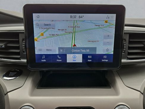 Used 2023 Ford Explorer XLT w/ Equipment Group 202A AWD/4WD image 18