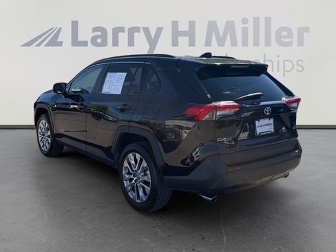 Used 2025 Toyota RAV4 XLE Premium FWD image 3
