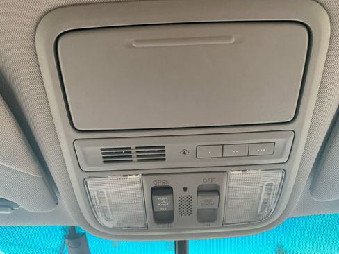 Used 2012 Honda Odyssey EX-L image 22