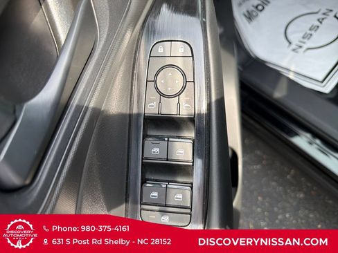 Certified 2025 Nissan Rogue S AWD/4WD image 11