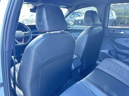 Used 2025 Volkswagen Jetta GLI Autobahn image 14