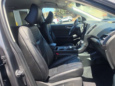 Used 2024 Ford Edge Titanium w/ Equipment Group 301A AWD/4WD image 9