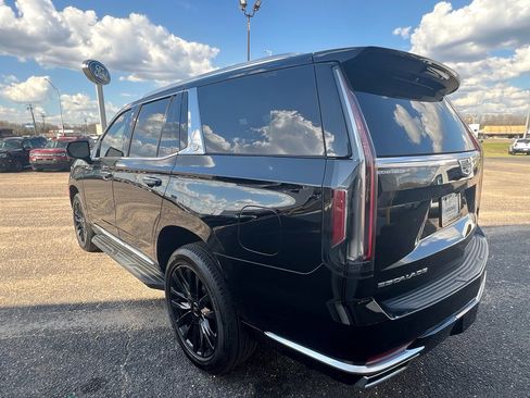 Used 2021 Cadillac Escalade Luxury image 7