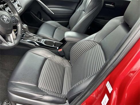 Used 2023 Toyota Corolla Cross XSE w/ Convenience Package image 16