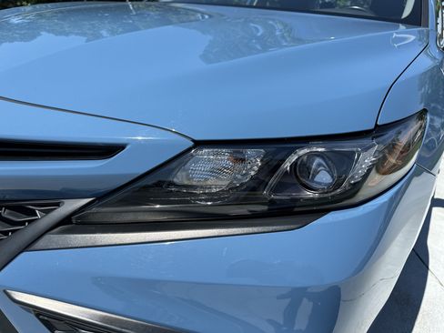 Used 2024 Toyota Camry SE FWD image 6
