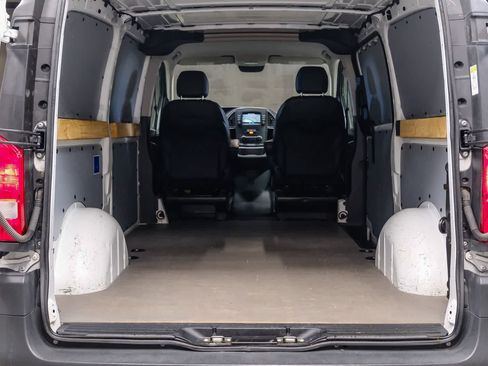 Used 2021 Mercedes-Benz Metris image 31