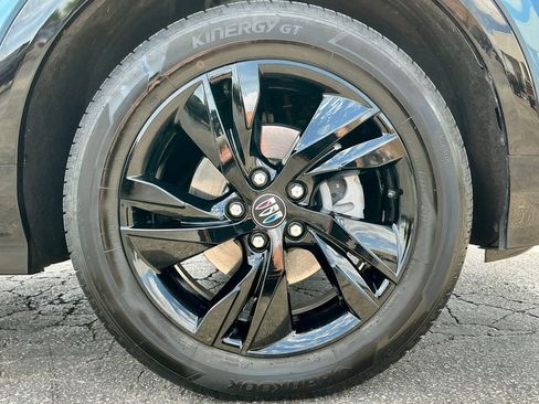 Used 2025 Buick Encore GX Sport Touring w/ Advanced Technology Package FWD image 21