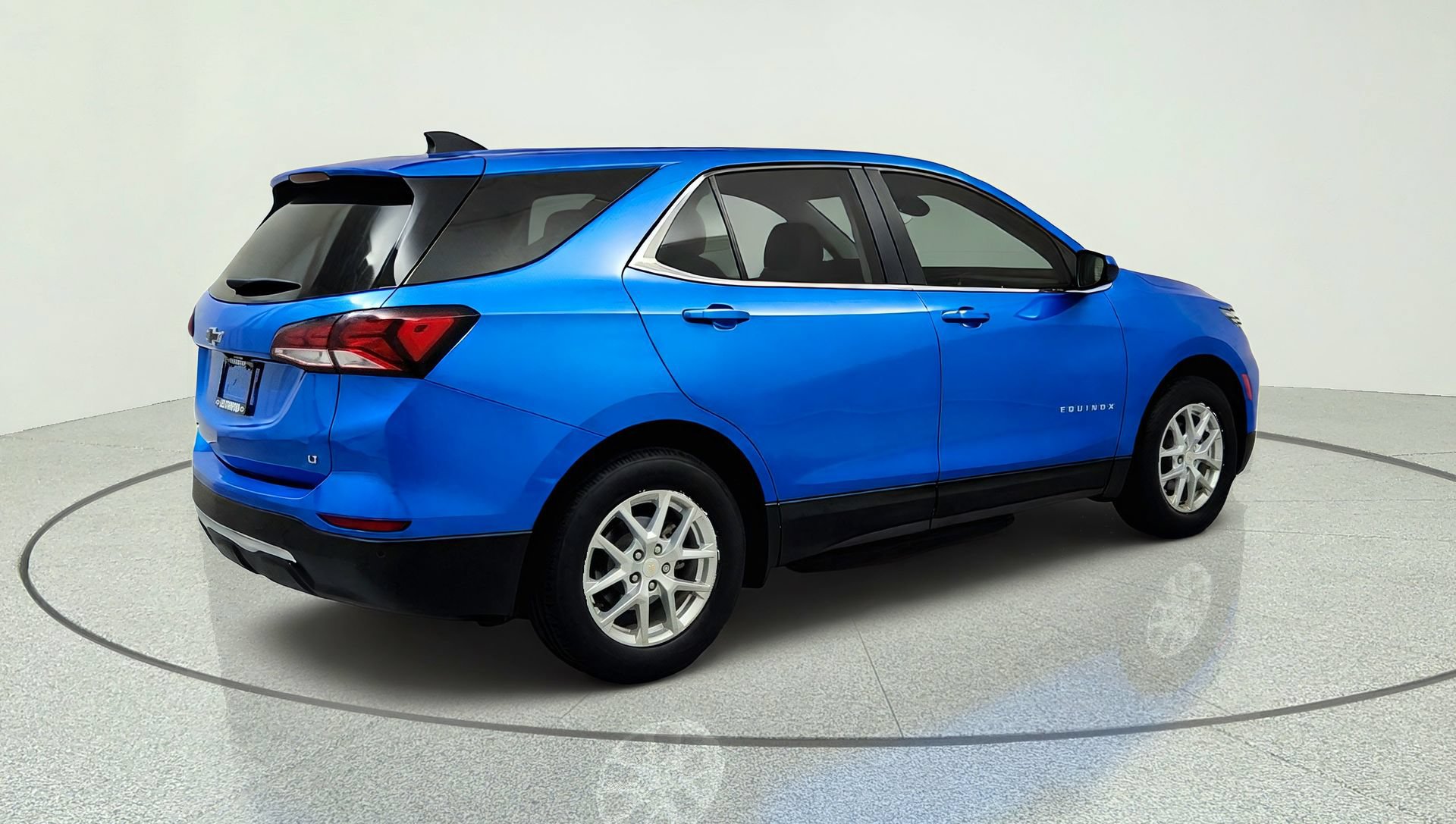 Certified 2024 Chevrolet Equinox LT w/ LPO, Floor Liner Package FWD image 5