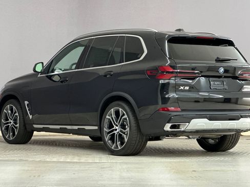 New 2026 BMW X5 xDrive50e w/ Parking Assistance Package image 3