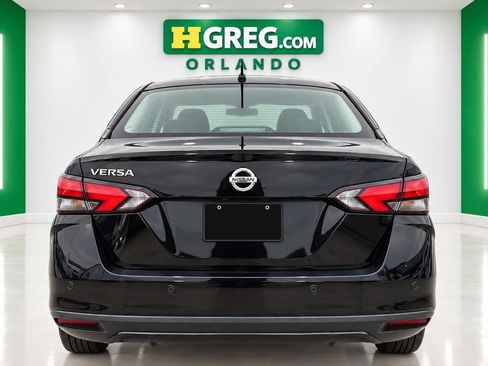 Used 2022 Nissan Versa S FWD image 8