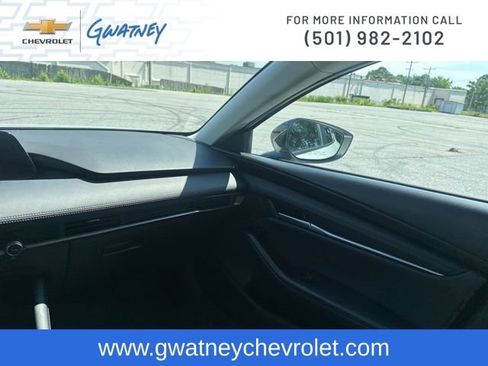 Used 2025 MAZDA MAZDA3 s FWD image 25