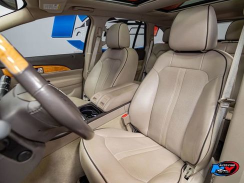 Used 2012 Lincoln MKX FWD image 16