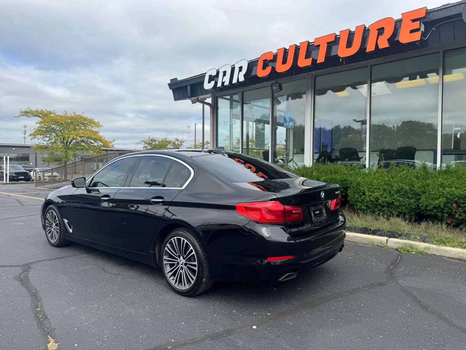 Used 2017 BMW 540i RWD image 5