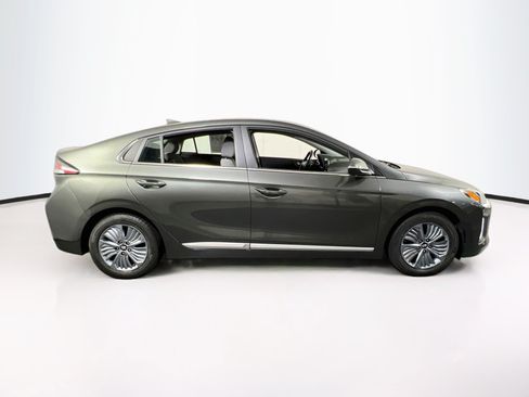 Used 2021 Hyundai Ioniq SEL FWD image 4