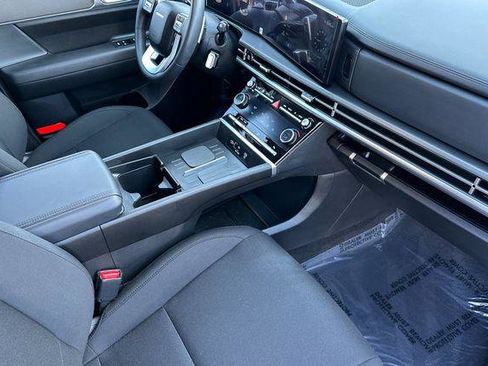 Used 2026 Hyundai Santa Fe SE FWD image 16