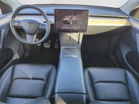Used 2024 Tesla Model Y Long Range image 21