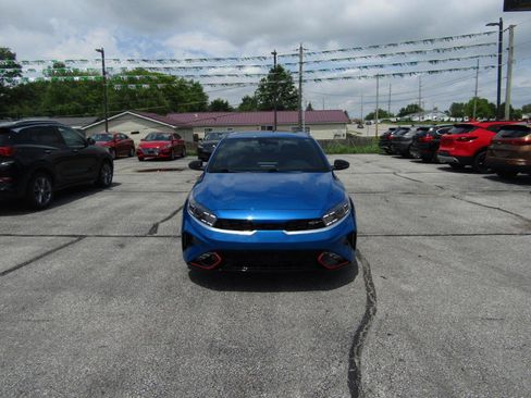 Used 2022 Kia Forte GT-Line w/ GT-Line Premium Package FWD image 2