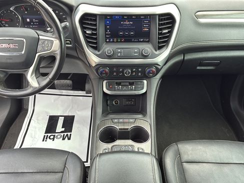 Used 2020 GMC Acadia SLT w/ Premium Package FWD image 32