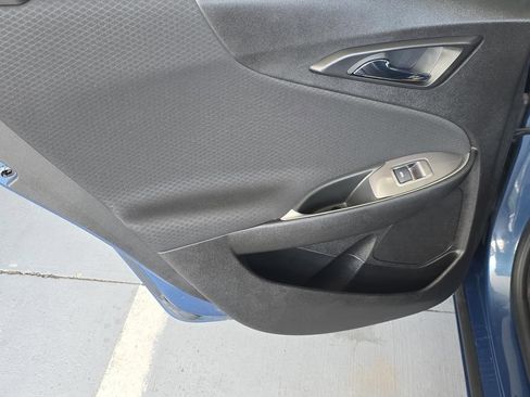 Used 2025 Chevrolet Malibu LT FWD image 30