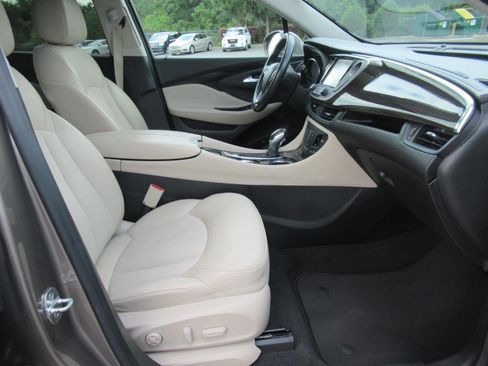 Used 2019 Buick Envision Preferred FWD image 10