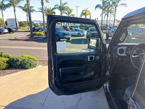 Used 2024 Jeep Wrangler Unlimited Sport image 16