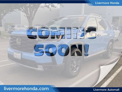 Used 2025 Honda Pilot TrailSport