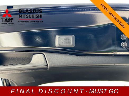 Used 2023 Toyota RAV4 Limited image 93