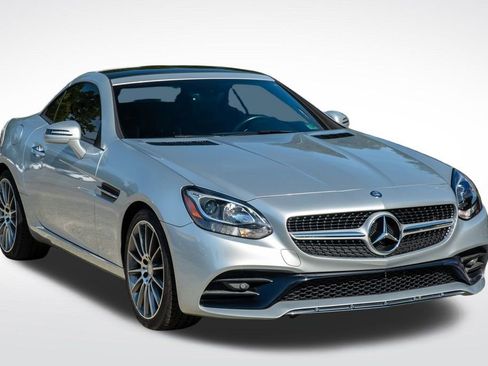 Used 2017 Mercedes-Benz SLC 300 image 31