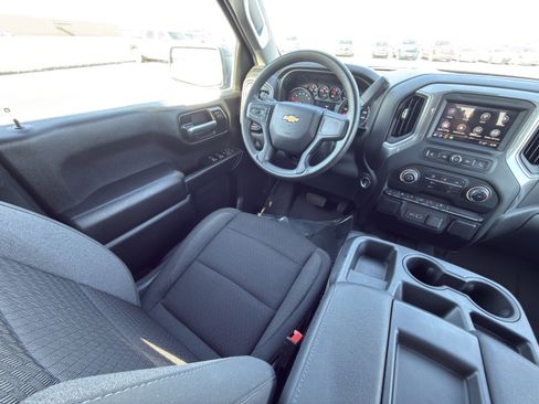 Used 2022 Chevrolet Silverado 1500 Custom image 23