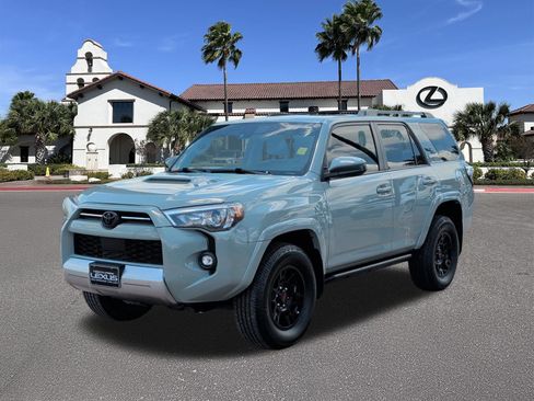 Used 2023 Toyota 4Runner TRD Off-Road AWD/4WD image 5