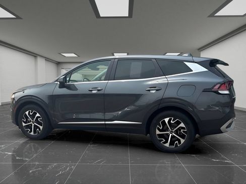 Used 2023 Kia Sportage EX FWD image 11