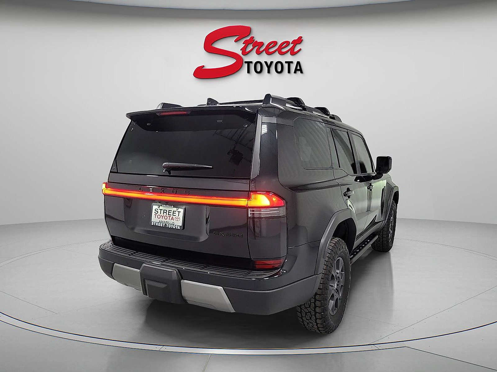 Used 2025 Lexus GX 550 AWD/4WD image 4