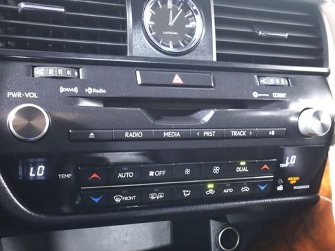 Used 2019 Lexus RX 350 AWD w/ Navigation Package image 24