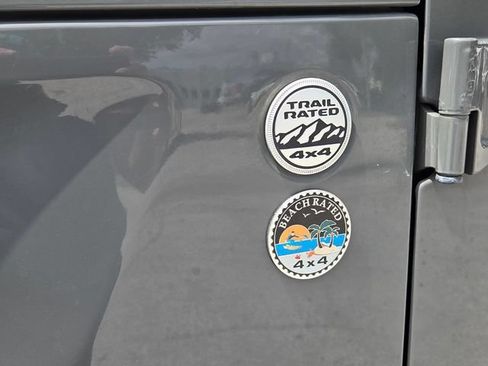 Certified 2020 Jeep Gladiator Sport w/ Quick Order Package 24S AWD/4WD image 13