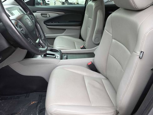 Used 2018 Honda Ridgeline RTL image 15